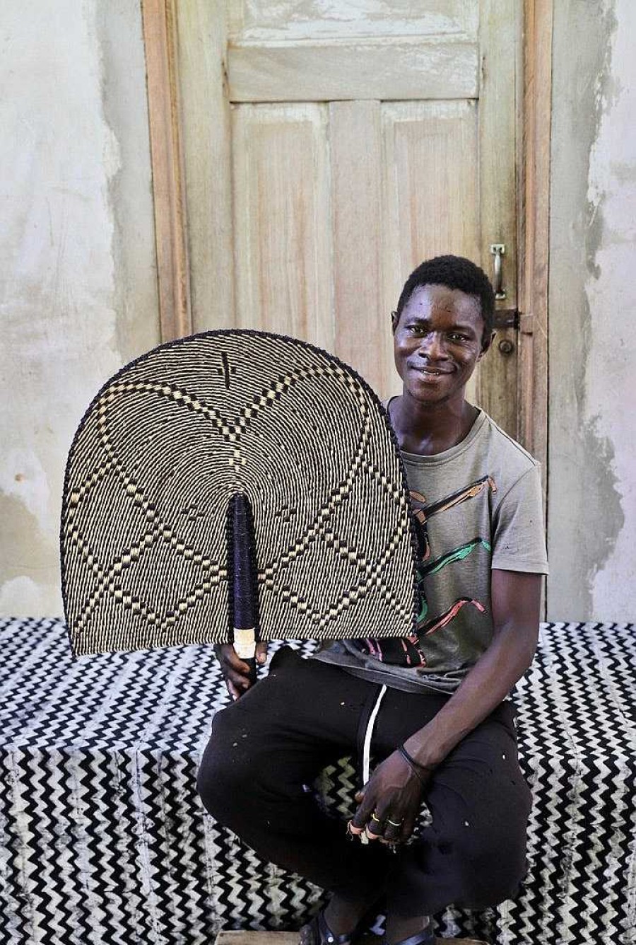 Wall Decor Baba Tree | Naba Penga Fan By Ayine Atibillah