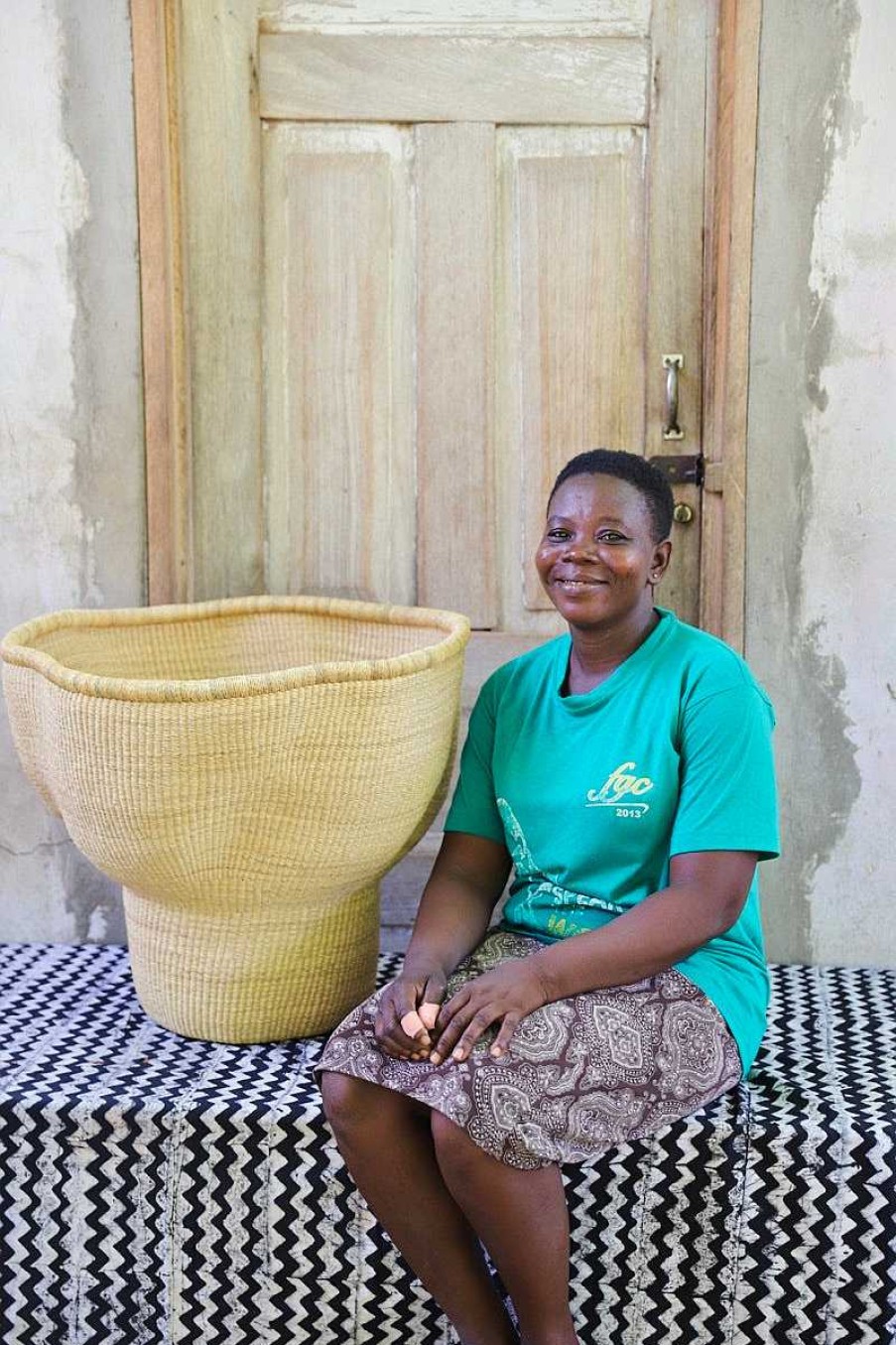 Planters + Flower Pots Baba Tree | Wave Planter (Art Basket) By Cynthia Ayine